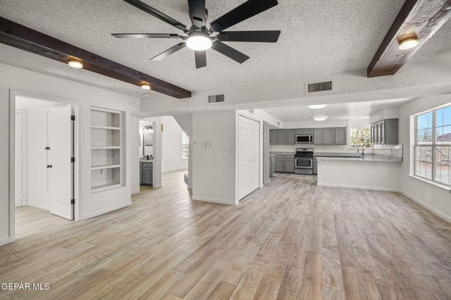 12077 ROBERT KIRTLEY Drive, El Paso, TX 79936