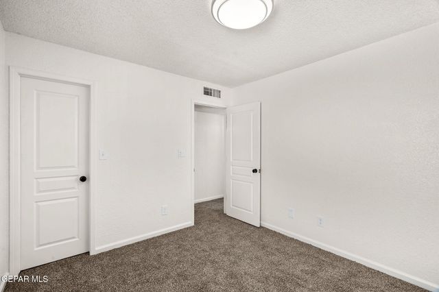 12077 ROBERT KIRTLEY Drive, El Paso, TX 79936