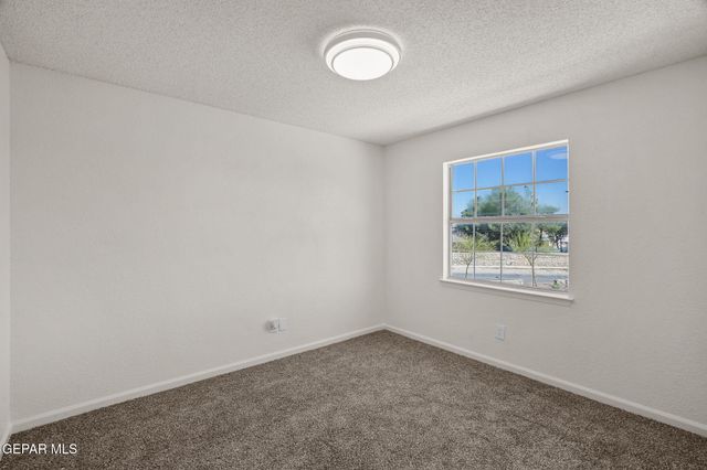 12077 ROBERT KIRTLEY Drive, El Paso, TX 79936