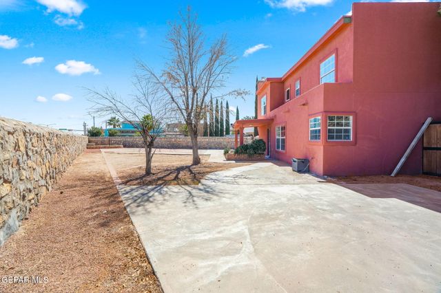 12077 ROBERT KIRTLEY Drive, El Paso, TX 79936