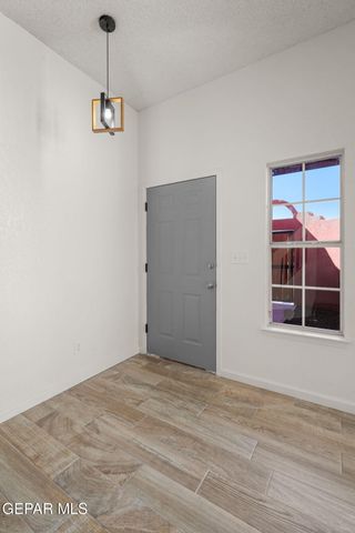 12077 ROBERT KIRTLEY Drive, El Paso, TX 79936