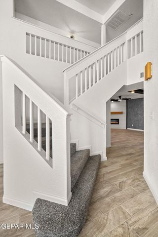 12077 ROBERT KIRTLEY Drive, El Paso, TX 79936