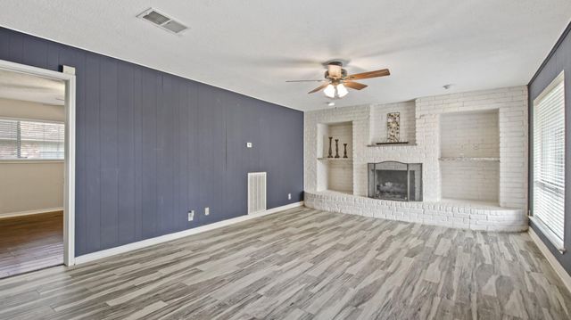515 Fairdale Street Street, Friendswood, TX 77546