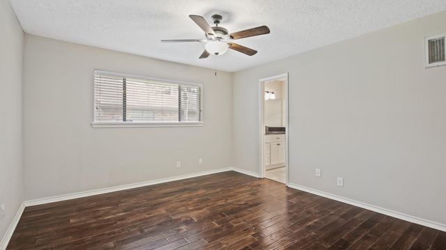 515 Fairdale Street Street, Friendswood, TX 77546