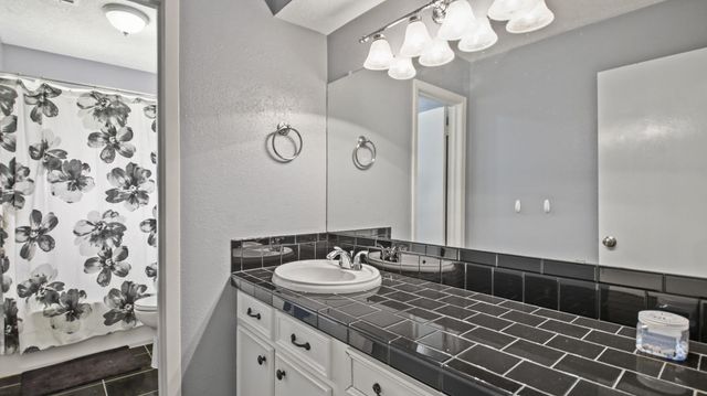 515 Fairdale Street Street, Friendswood, TX 77546