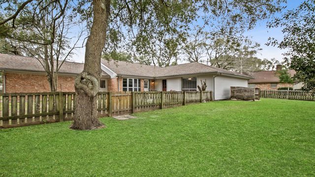 515 Fairdale Street Street, Friendswood, TX 77546
