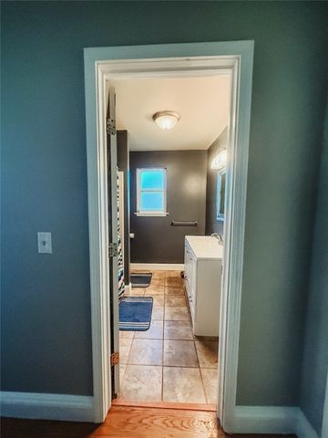 76 Grant Avenue, Auburn, NY 13021