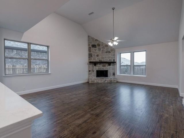 145 Winterwood Drive, Lavon, TX 75166