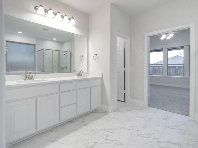 145 Winterwood Drive, Lavon, TX 75166