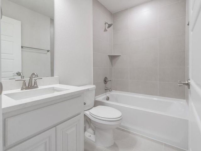 145 Winterwood Drive, Lavon, TX 75166