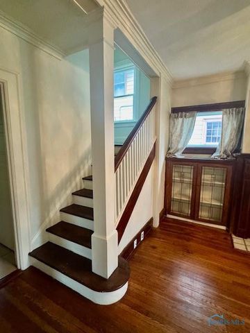 2840 Scottwood Avenue, Toledo, OH 43610