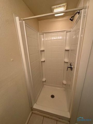 2840 Scottwood Avenue, Toledo, OH 43610