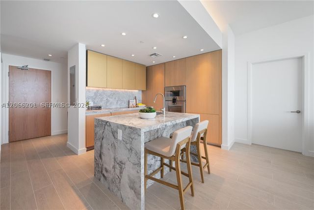 500 Alton 3304, Miami Beach, FL 33139