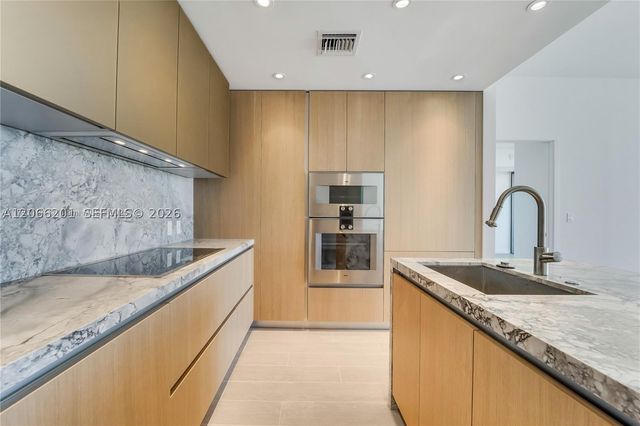 500 Alton 3304, Miami Beach, FL 33139