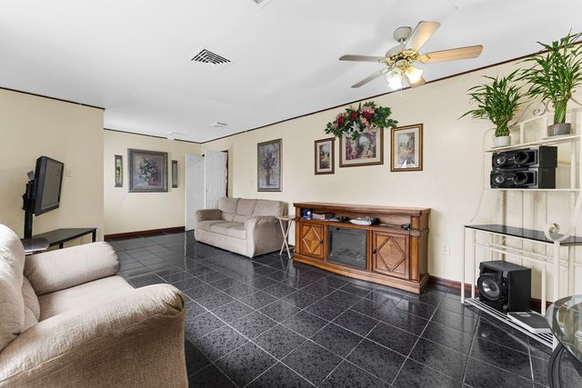 1600 W 25th St, Odessa, TX 79763