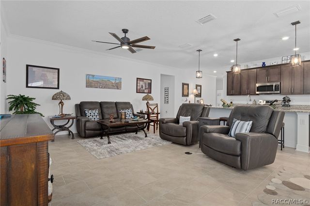 26 Fringetree Street, Homosassa, FL 34446