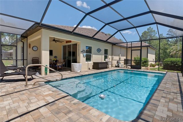 26 Fringetree Street, Homosassa, FL 34446