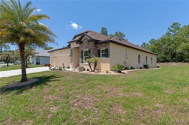 26 Fringetree Street, Homosassa, FL 34446