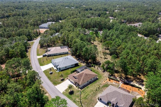 26 Fringetree Street, Homosassa, FL 34446