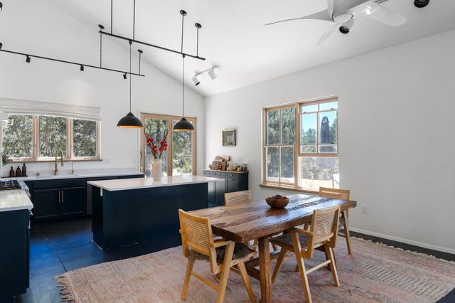 36 San Sebastian Road, Santa Fe, NM 87505