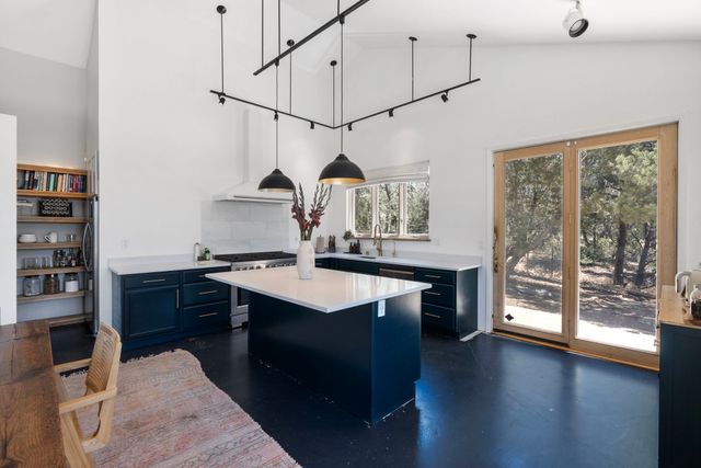 36 San Sebastian Road, Santa Fe, NM 87505
