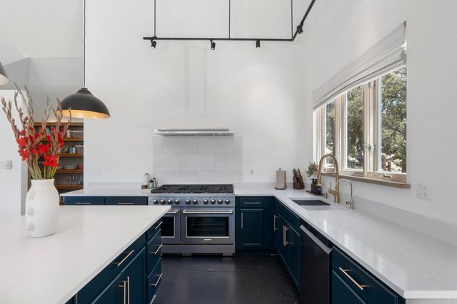 36 San Sebastian Road, Santa Fe, NM 87505