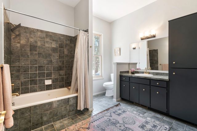 36 San Sebastian Road, Santa Fe, NM 87505