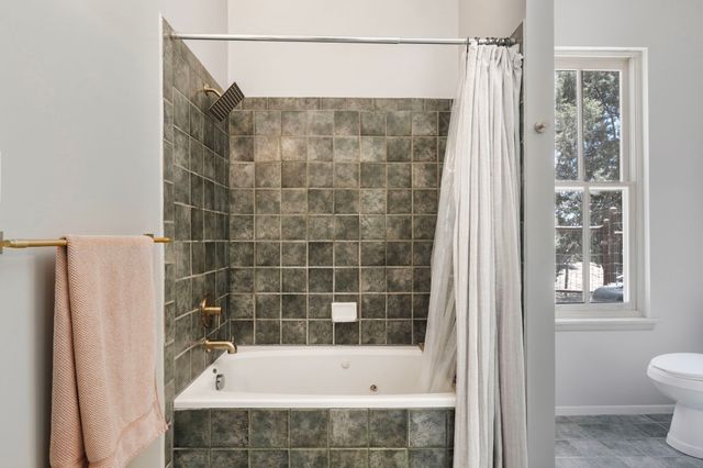 36 San Sebastian Road, Santa Fe, NM 87505
