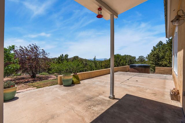 36 San Sebastian Road, Santa Fe, NM 87505