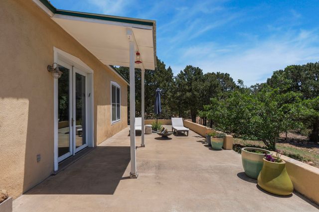 36 San Sebastian Road, Santa Fe, NM 87505
