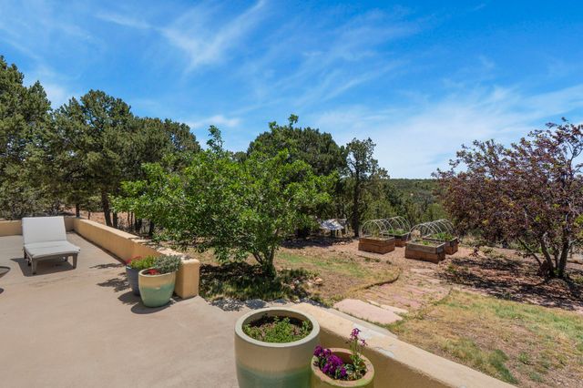36 San Sebastian Road, Santa Fe, NM 87505