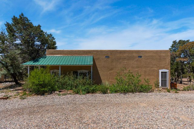 36 San Sebastian Road, Santa Fe, NM 87505
