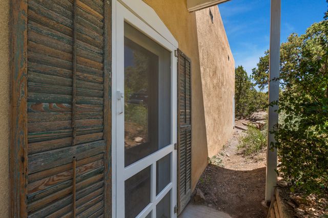 36 San Sebastian Road, Santa Fe, NM 87505