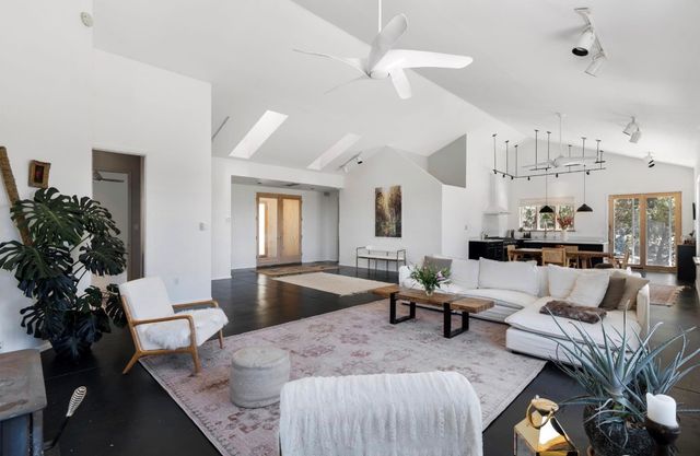 36 San Sebastian Road, Santa Fe, NM 87505