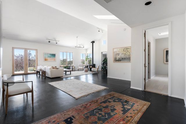 36 San Sebastian Road, Santa Fe, NM 87505