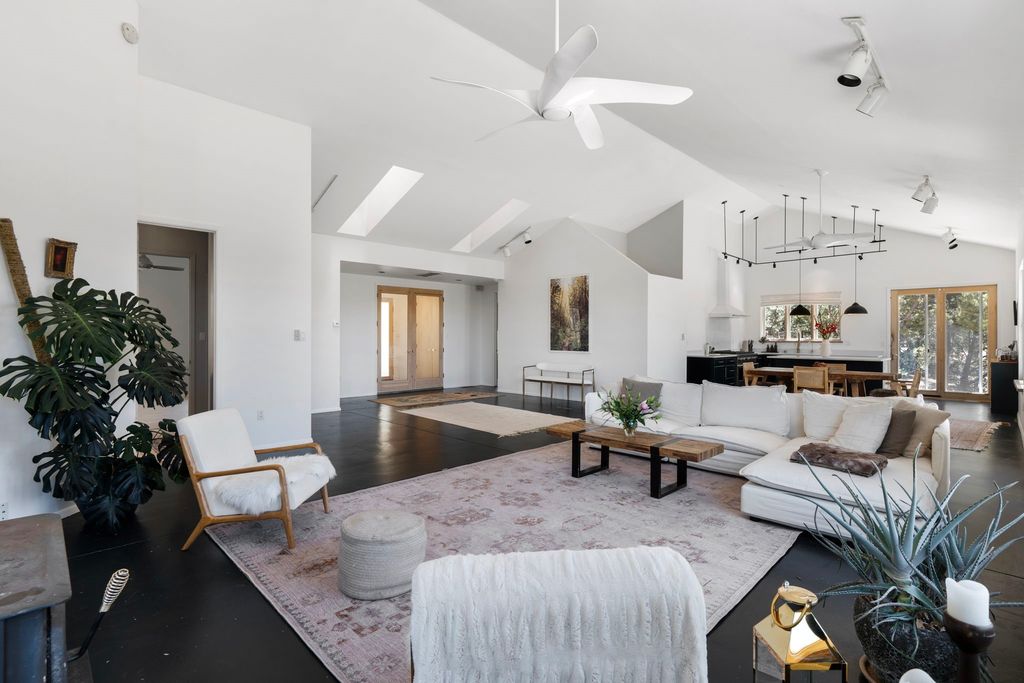 36 San Sebastian Road, Santa Fe, NM 87505