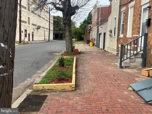 1223 S 10TH ST, Camden, NJ 08104