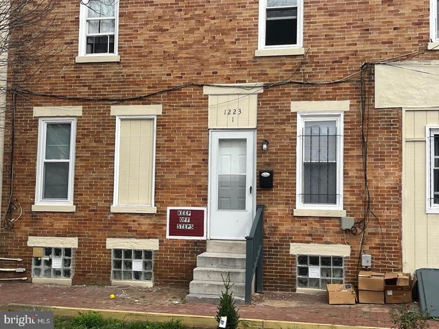 1223 S 10TH ST, Camden, NJ 08104