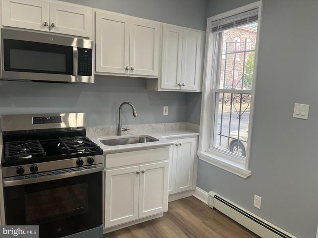 1223 S 10TH ST, Camden, NJ 08104