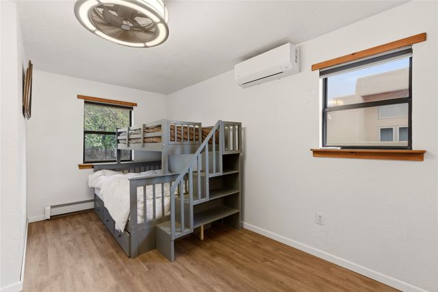 1606 Camino La Canada, Santa Fe, NM 87501