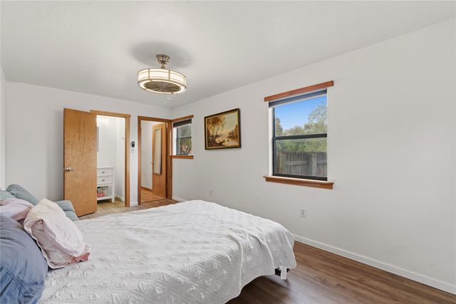 1606 Camino La Canada, Santa Fe, NM 87501