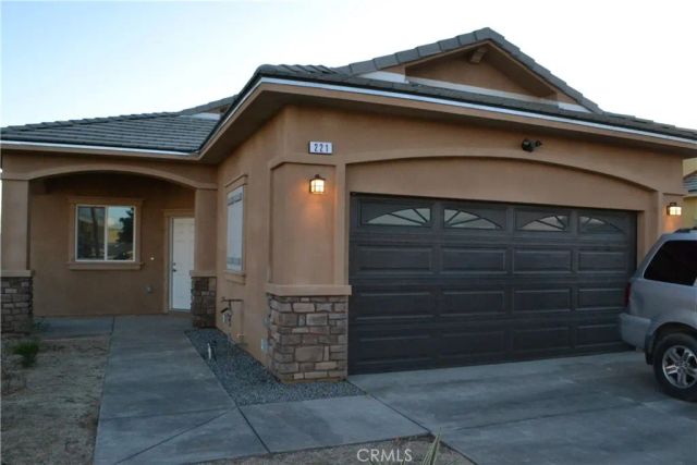221 W 10th Street, Perris, CA 92570