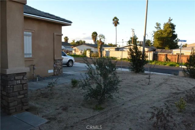 221 W 10th Street, Perris, CA 92570