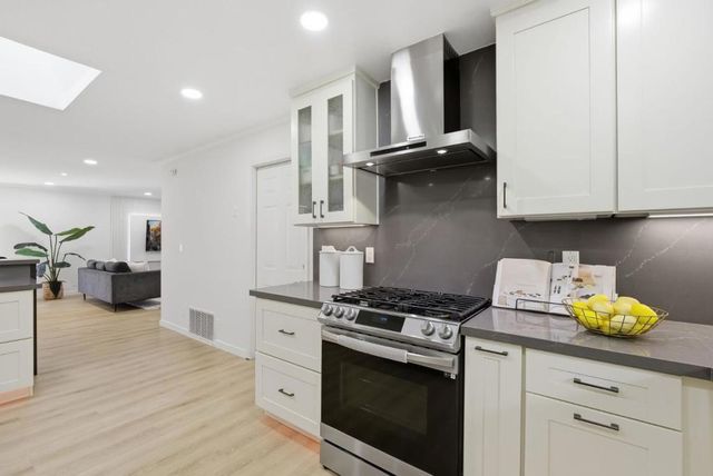 1396 Fallen Leaf, Milpitas, CA 95035