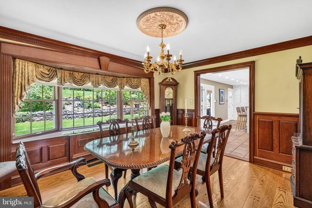 615 OLD KINGS HWY, Downingtown, PA 19335