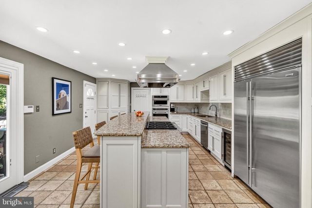 615 OLD KINGS HWY, Downingtown, PA 19335