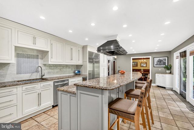615 OLD KINGS HWY, Downingtown, PA 19335