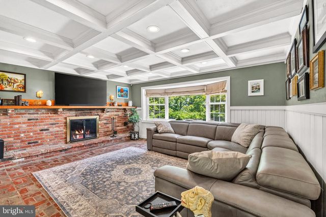615 OLD KINGS HWY, Downingtown, PA 19335