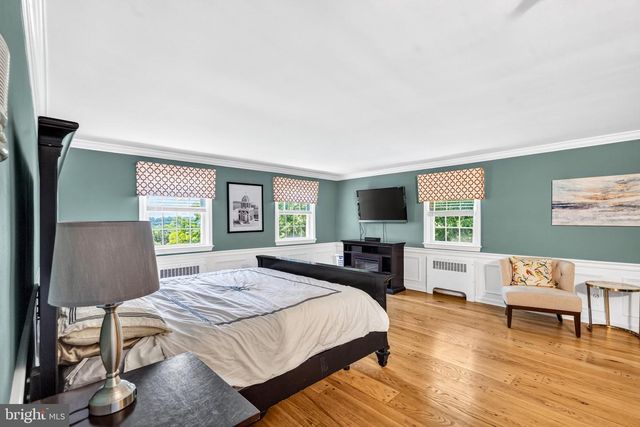 615 OLD KINGS HWY, Downingtown, PA 19335