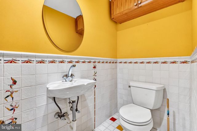 615 OLD KINGS HWY, Downingtown, PA 19335